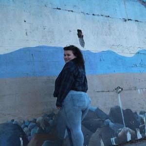 Meet your Posher, Makenzie